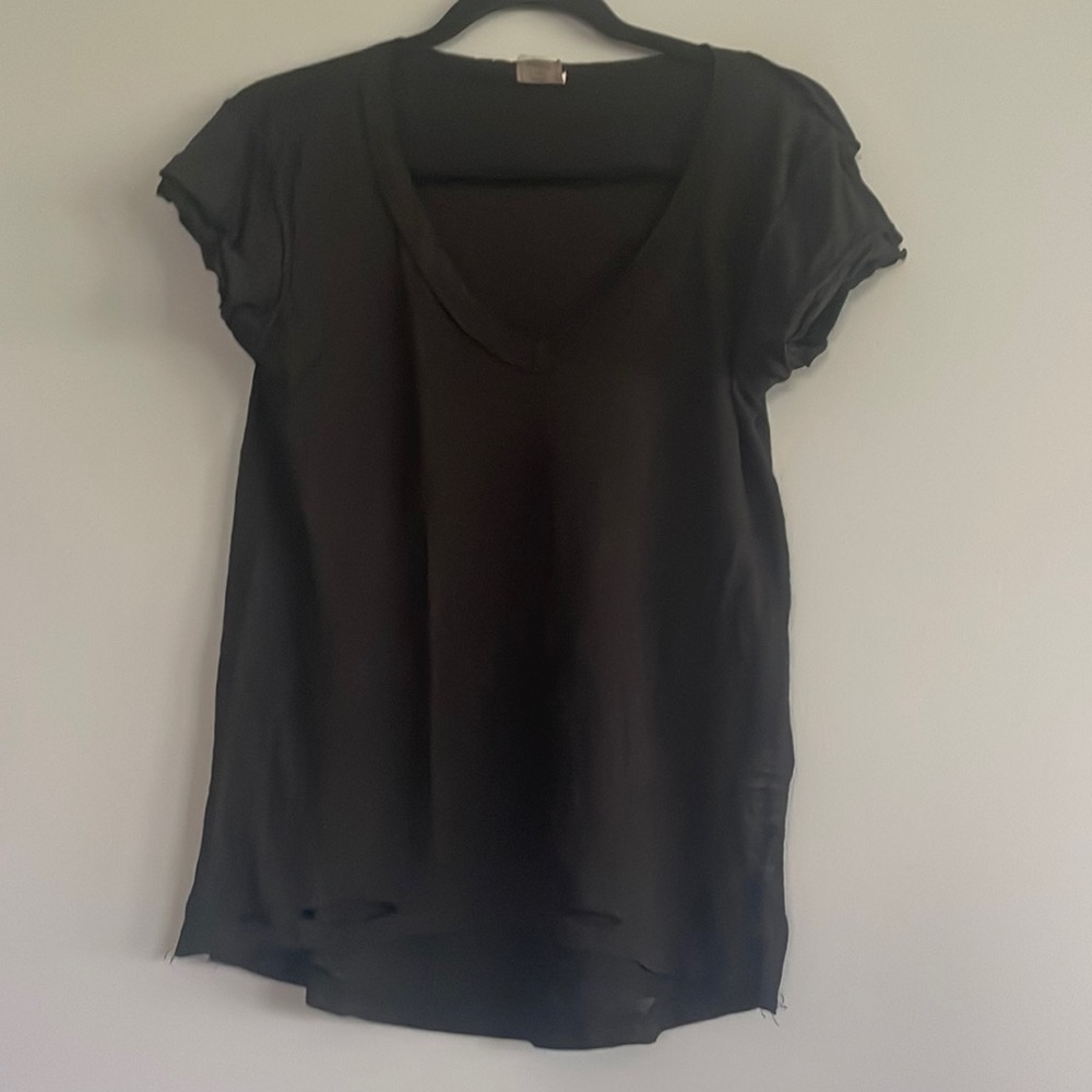 Free people v neck T-shirt